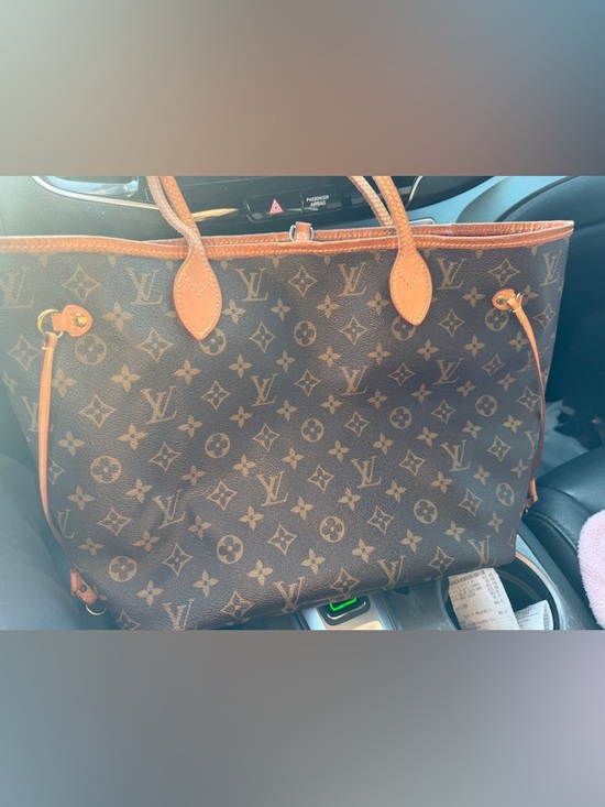 Louis Vuitton Handbags - Louis Vuitton Monogram Tote with Natural Vachetta Trim & Fuschia lining inside